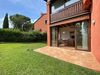 Ground floor apartment in a renowned and quiet area with lots of greenery and a swimming pool in Soiano del Lago