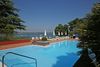 Sirmione, Colombare. Three-room apartment for sale in lake-front residence