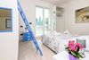 Sirmione, Colombare. Three-room apartment with private garden for sale