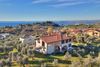 Independent villa with panoramic view in Gaino